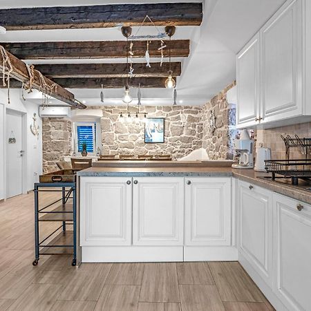 4 Bedroom Stunning Home In Murter Exterior foto