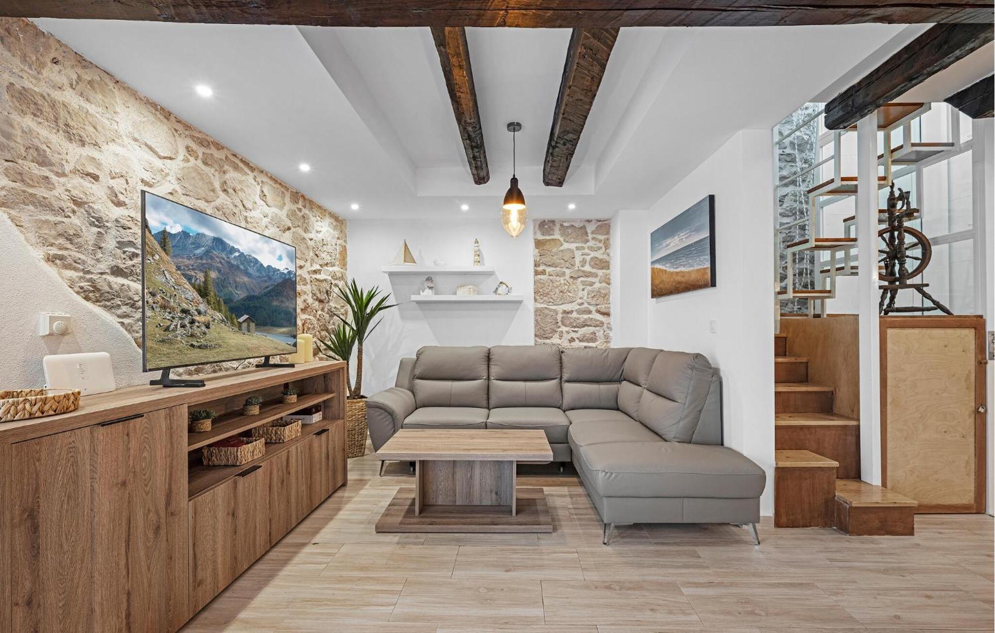 4 Bedroom Stunning Home In Murter Exterior foto