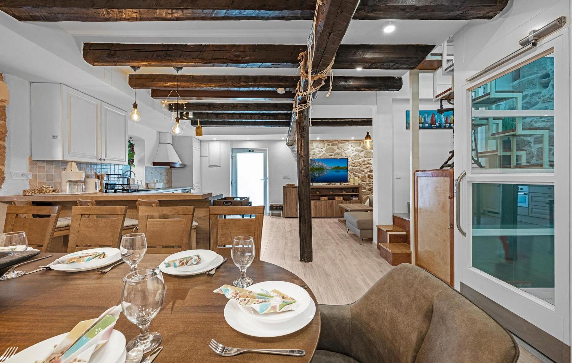 4 Bedroom Stunning Home In Murter Exterior foto